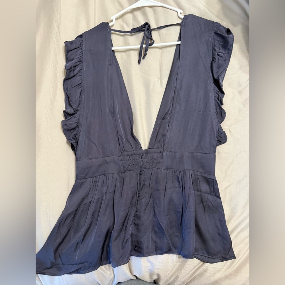 Elegant Ruffle Top - Picture 2 of 3
